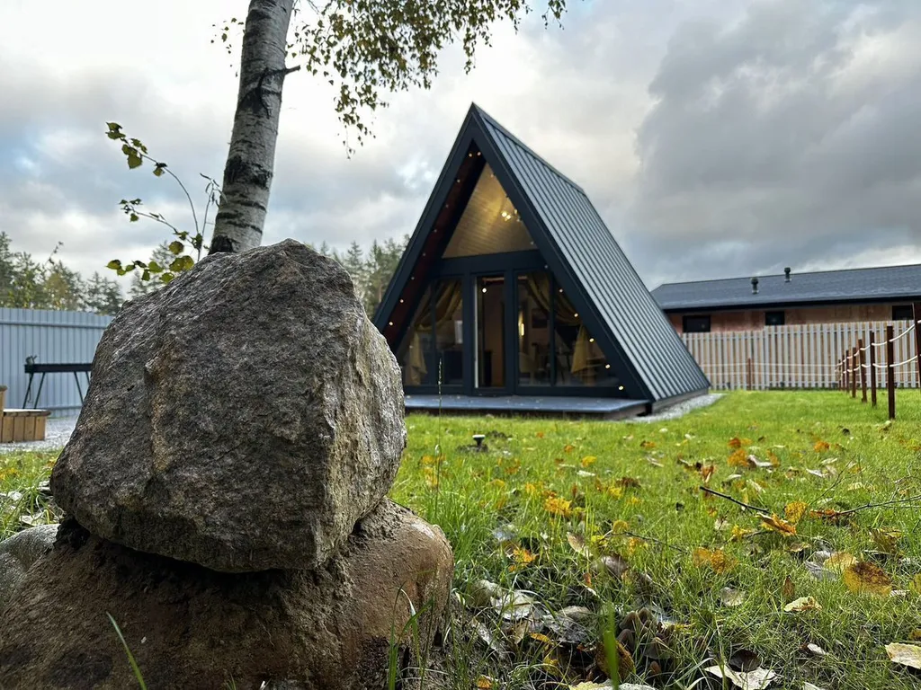 Коттедж Уютный домик в стиле A-frame рядом с озером — аренда посуточно в Сосново