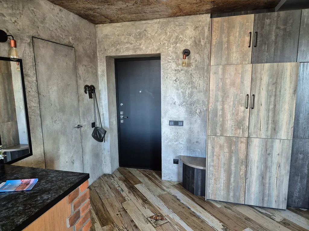 Студия лофт с видом на набережную столицы