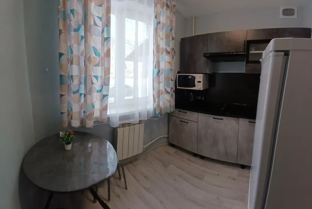 Уютная двухкомнатная квартира для отдыха и командировок рядом с УВЗ