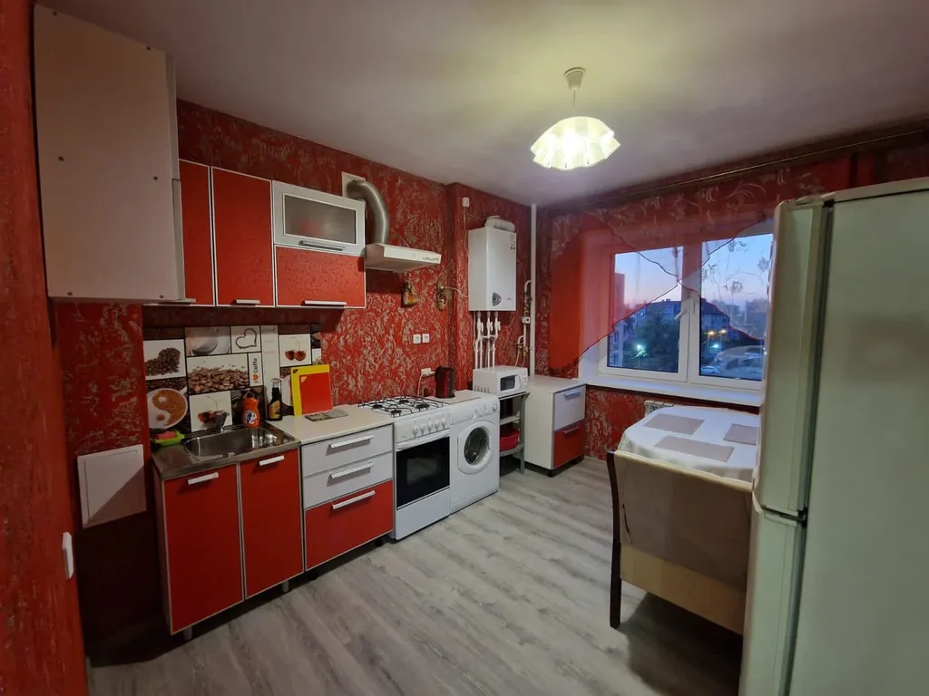 Квартира с ремонтом в новом доме с огороженной территорией