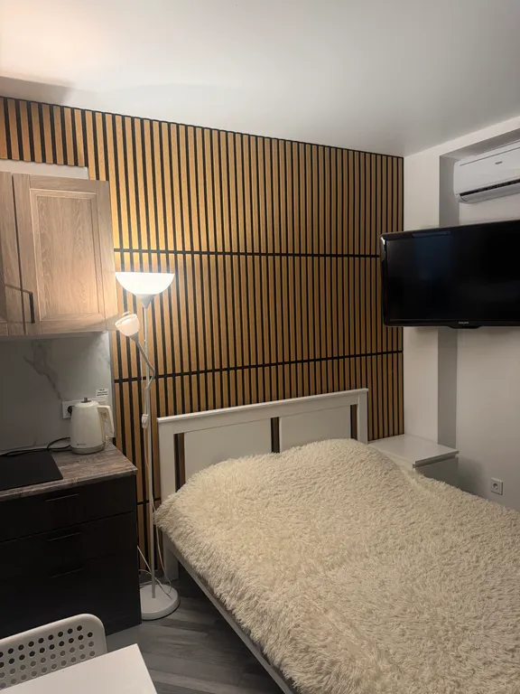 Квартира-студия с шикарным видом на море и гору Аю-Даг