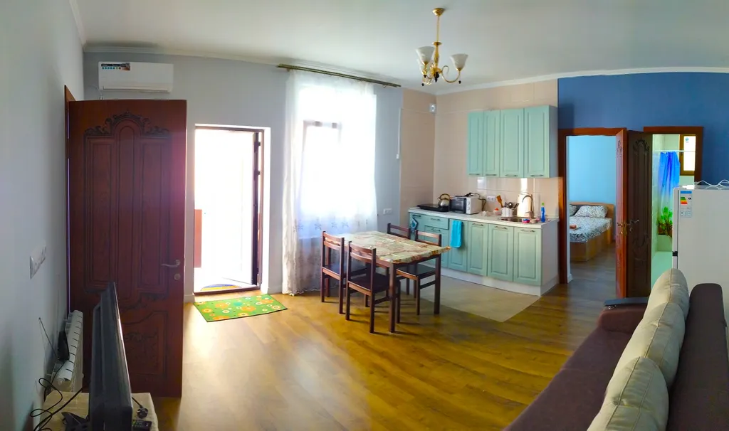 Уютная квартира с отдельным входом в частном доме