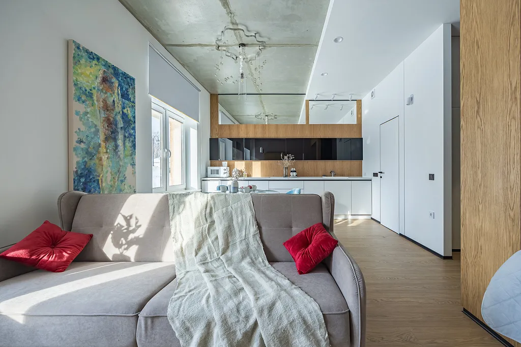 Просторная студия в центре