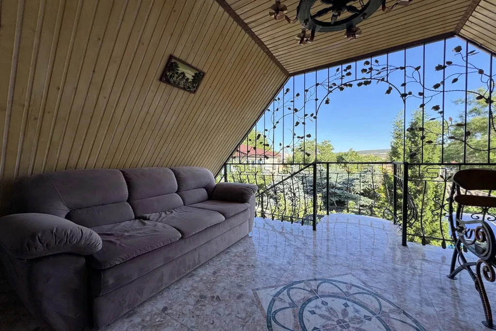 4-комнатный Дом