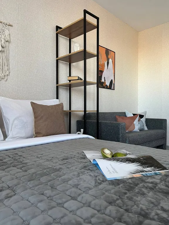 Уютная студия с видом на город