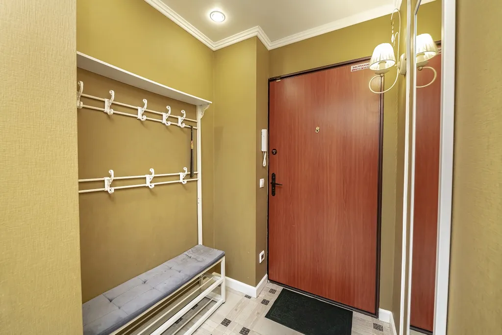 Прекрасная квартира с шикарным видом на мост в центре