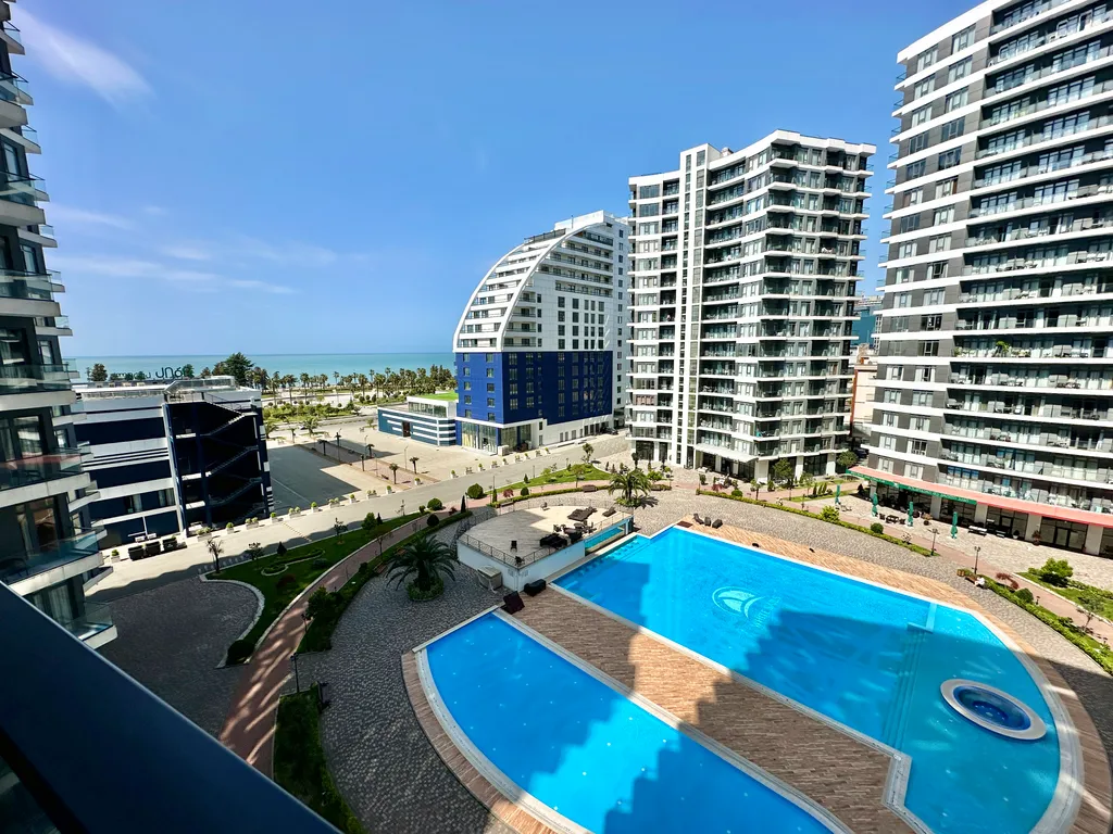 Квартира Студия с двумя кроватями, бассейн + парковка, white sails — Батуми