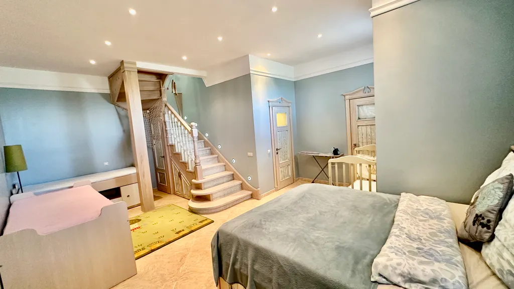 Квартира с панорамным видом на море