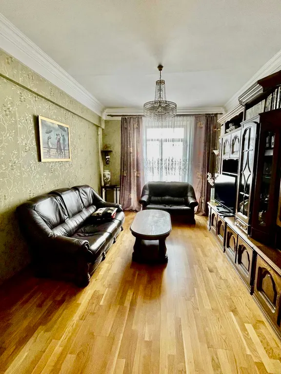 Большая и уютная двухкомнатная квартира с изолированными спальнями