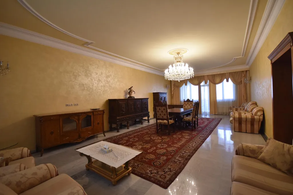 Шикарная вилла с 2-я бассейнами и джакузи