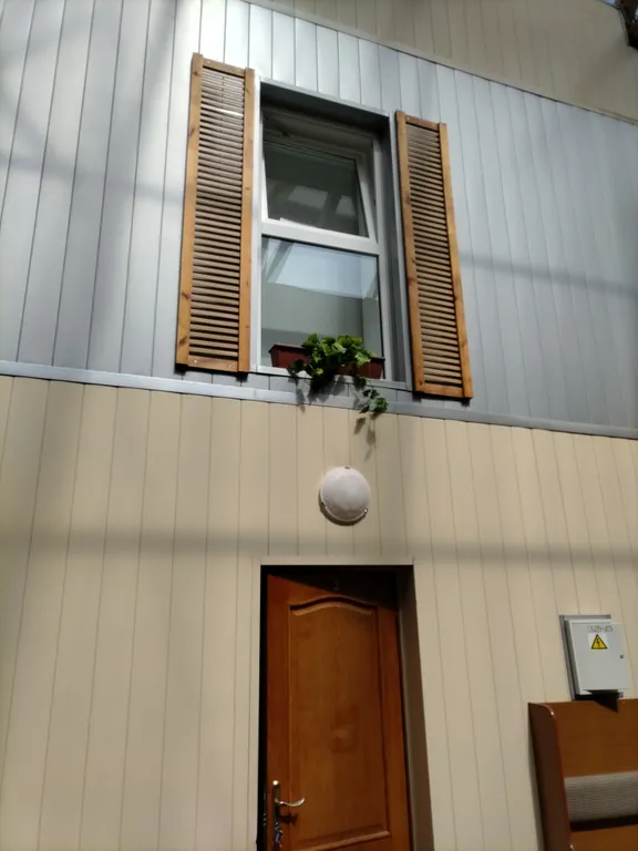 Двухэтажный таунхаус с отдельным входом