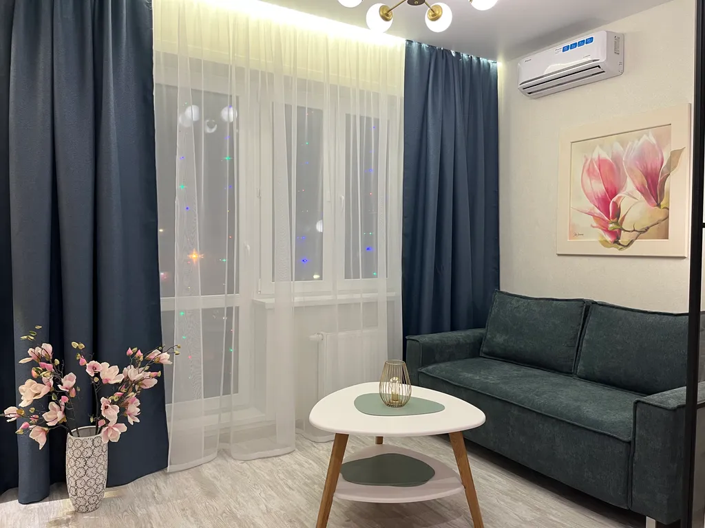 Улучшеные апартаменты баттерфляй с камином в центре