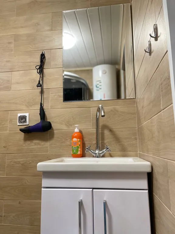 Коттедж Тишина, красота, уют на берегу озера в домике с камином — Глубокое (Каменногорское г/п)