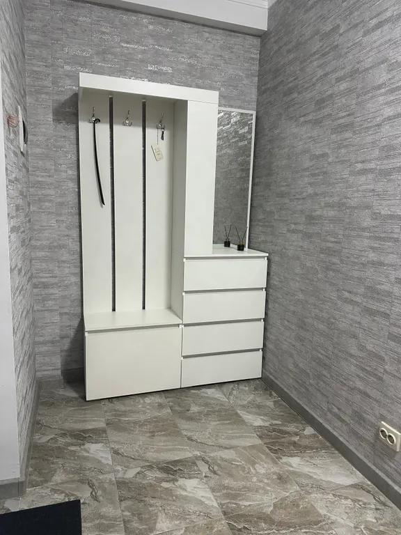 Уютная квартира с панорамным видом на горы , около нового сквера