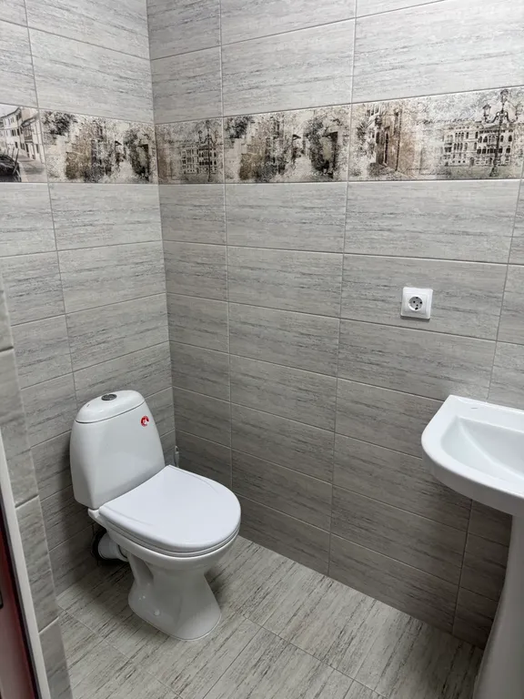 Половина Коттеджа