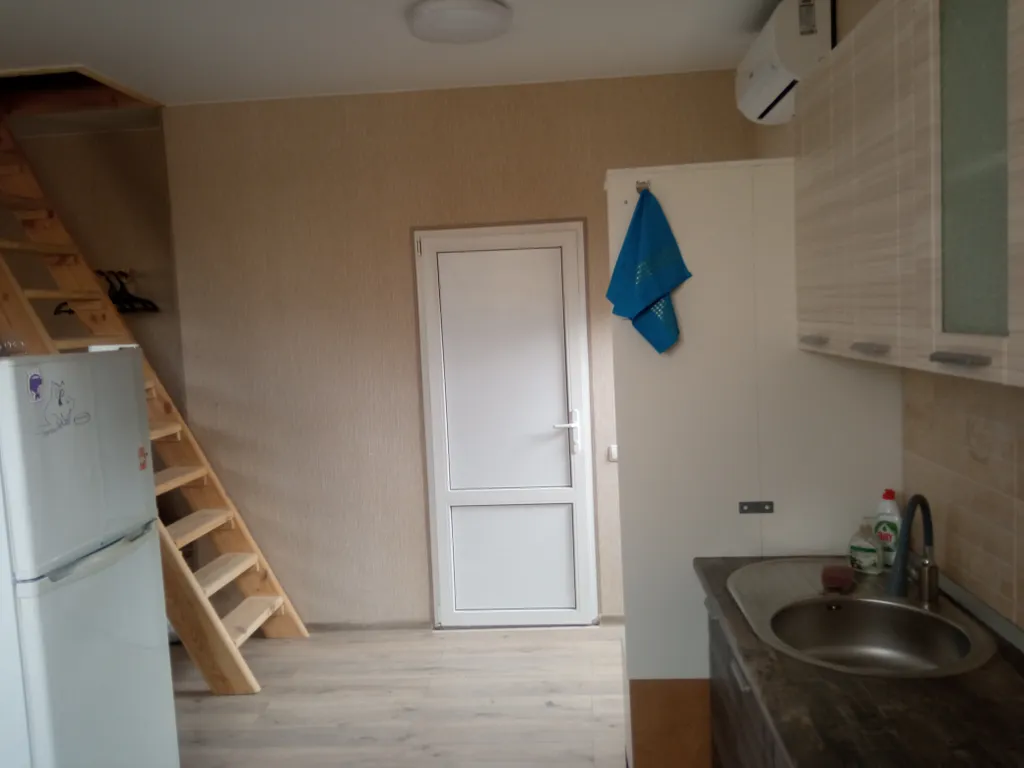 Отдельная квартира - студия под ключ в центре города