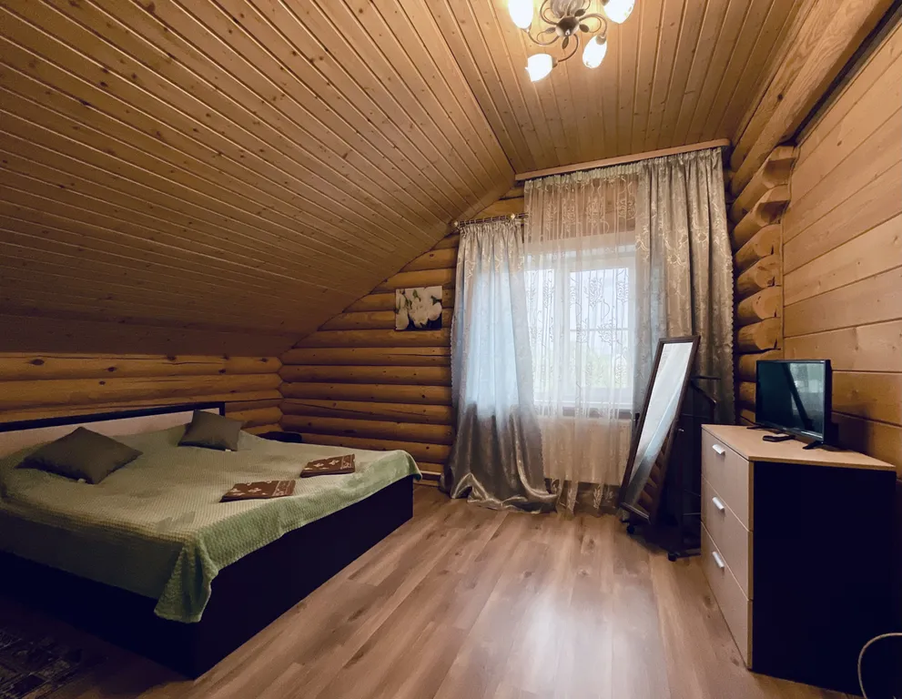 Тёплый и уютный дом Пирамида