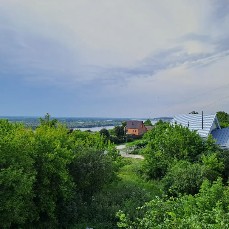 Уютная квартира с прекрасным видом на Иртыш, рядом с Кремлем