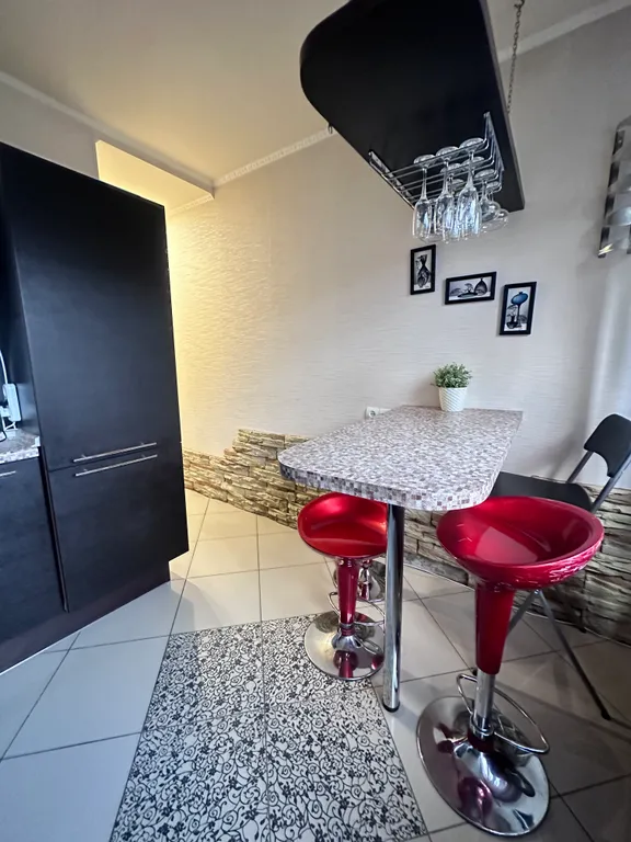 Двухкомнатная квартира в спальном районе