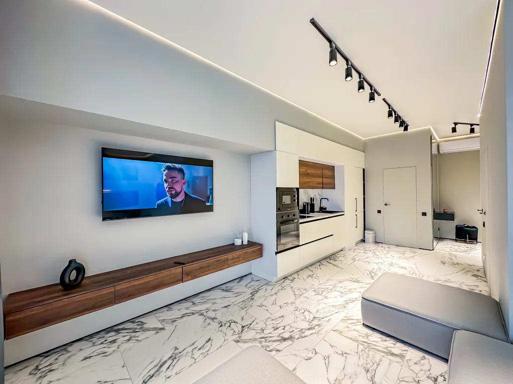 Двухуровневые апартаменты с прямым выходом к бассейну и у моря