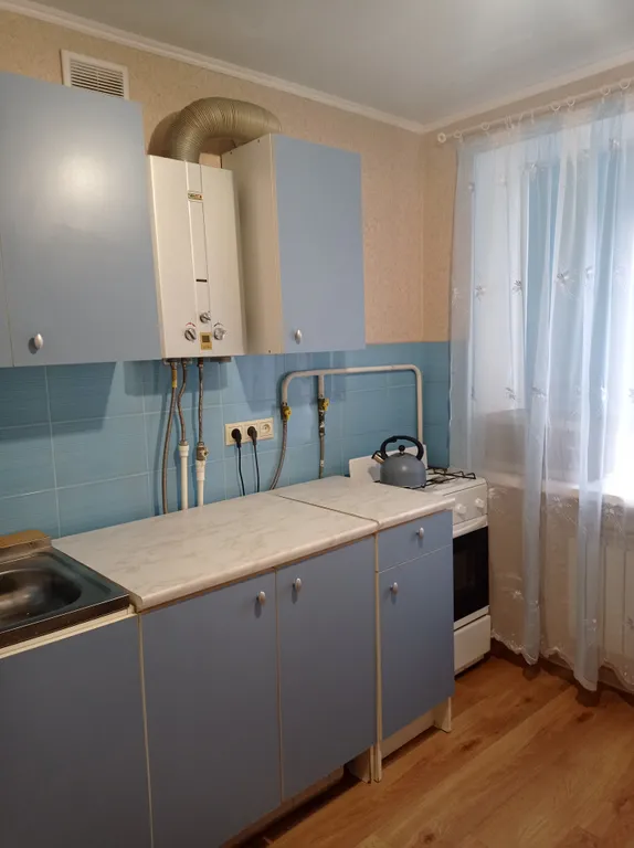 Квартира 1-комнатная Квартира — Шахты