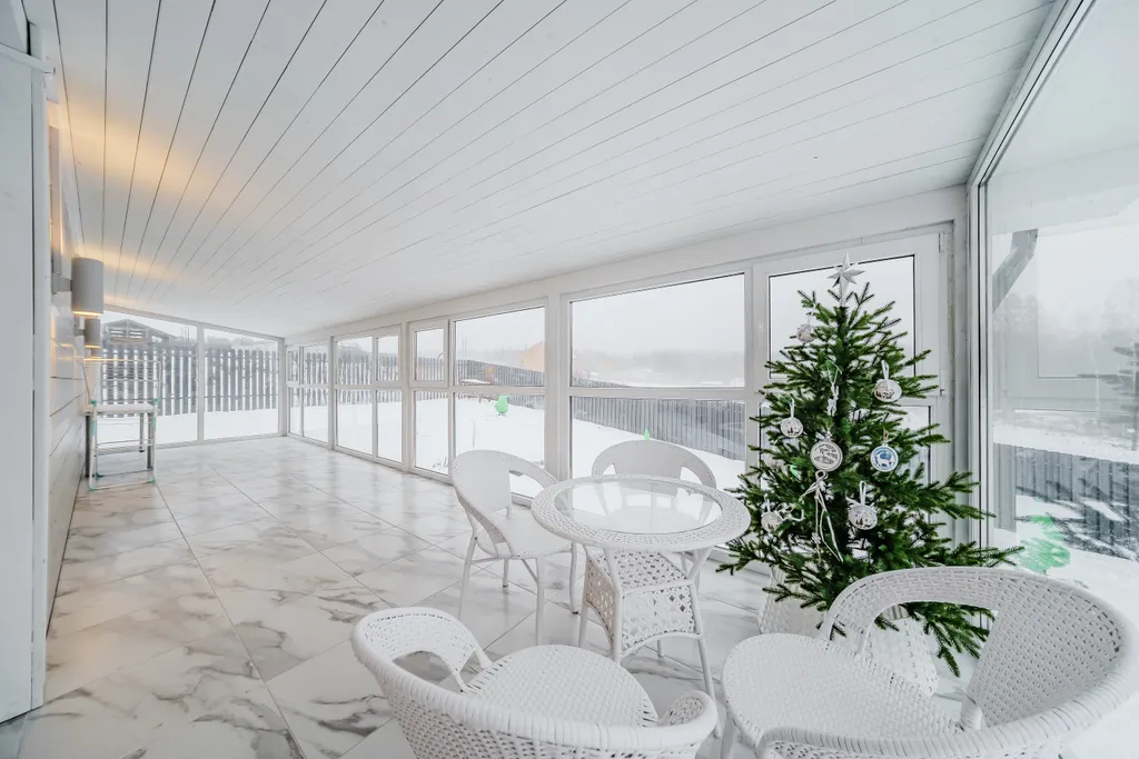 Коттедж Загородный дом с кедровой баней — Светлое