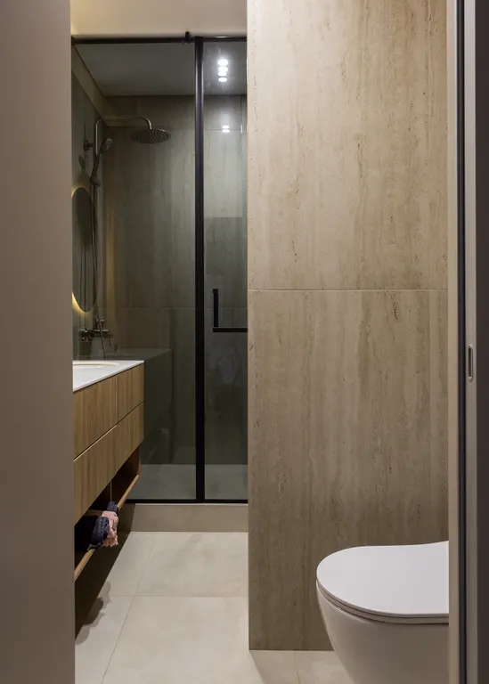 Четырехместная дизайнерская квартира у ТЦ Форум