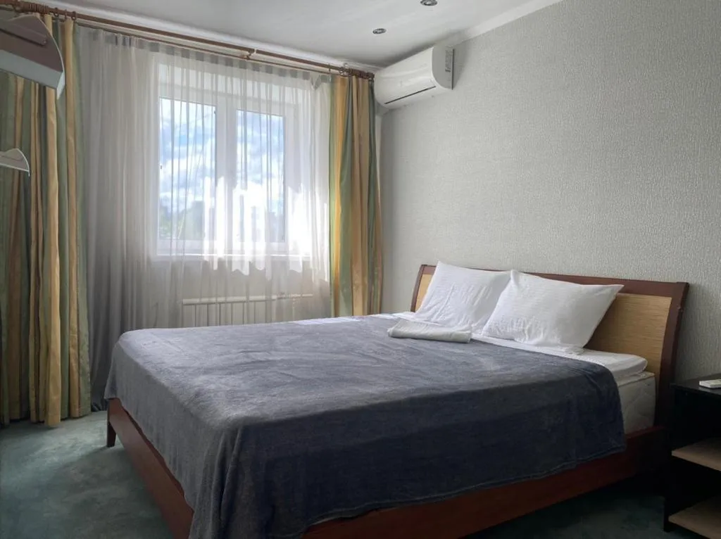 Квартира Двухкомнатная квартира рядом с ЖД Вокзалом — Красноярск