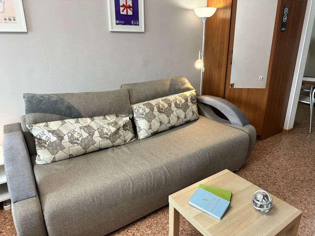 "В Гости!" на Строителей 90Б (1к квартира рядом с Кузнецким льдом)