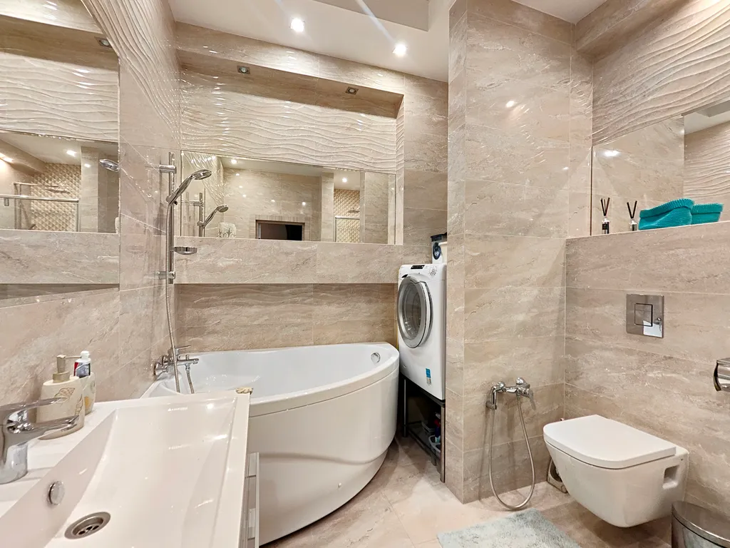 Евротрешка с видом на море на первой линии Элегантный Взгляд