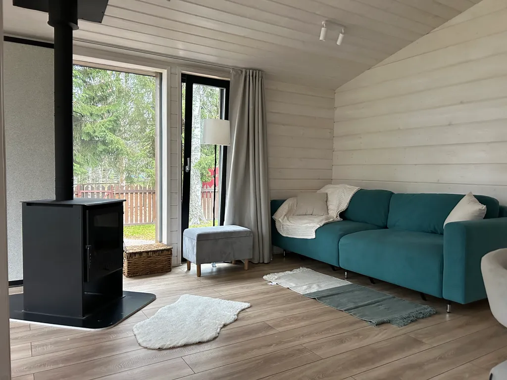 Коттедж Коттедж у озера с камином Сосновый Дом — Орехово