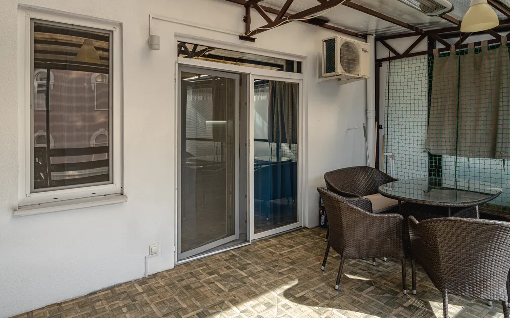 Двухэтажная квартира «отдых у ручья» со своей террасой и мангалом