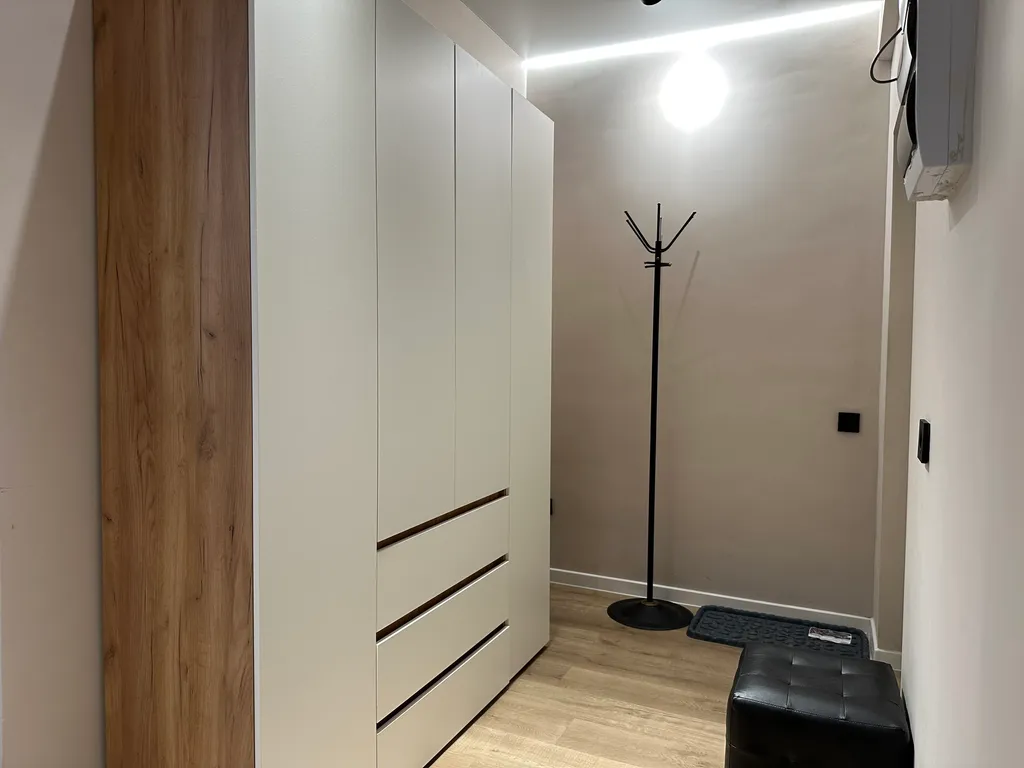 Квартира с дизайнерским ремонтом рядом с ДРКБ, БСМП, госпиталем