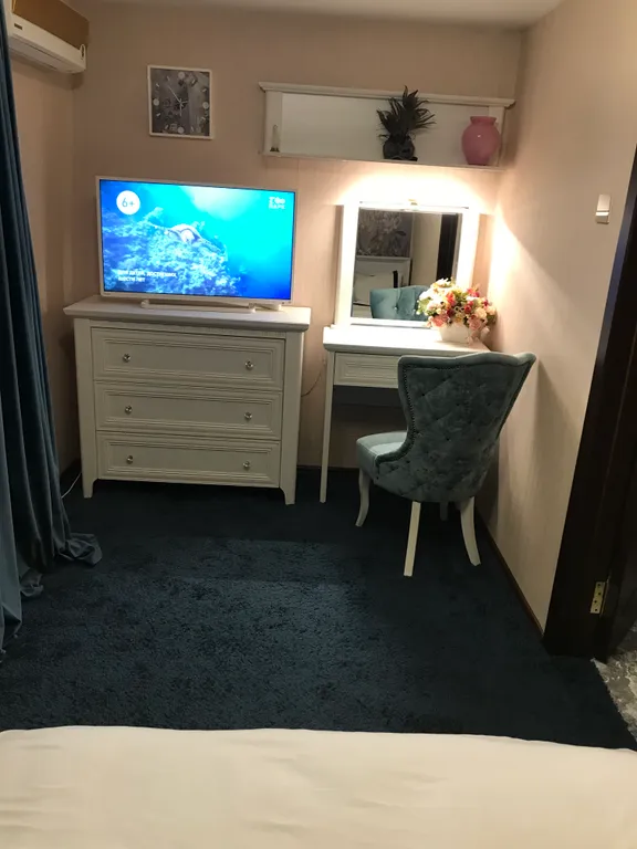 Уютный дом на набережной