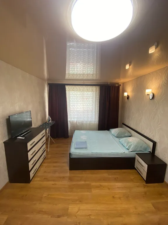 Уютная однокомнатная квартира в тихом районе с развитой инфростуктурой — аренда посуточно в Губкин