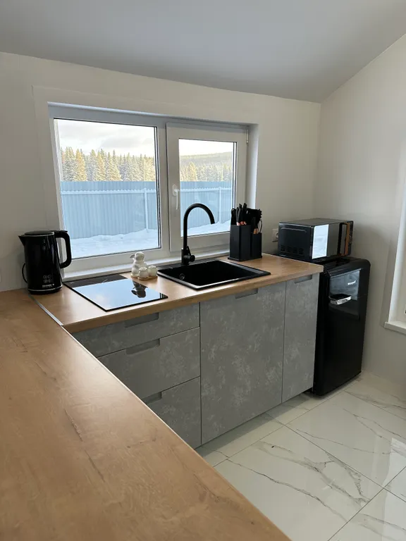 Уютный дом с видом на лес