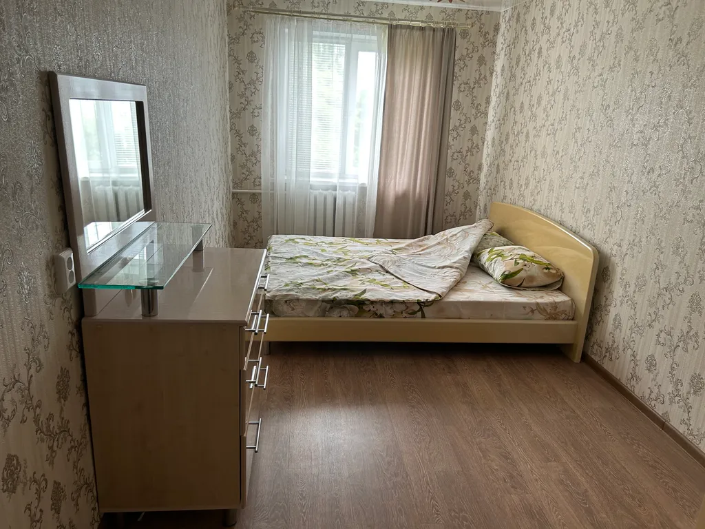 Трёхкомнатная квартира возле парка им. Поддубного