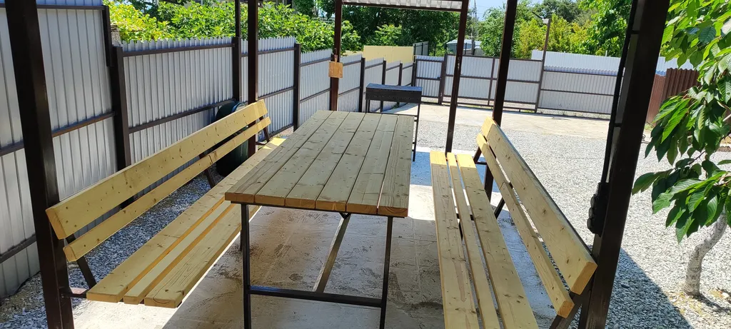 Коттедж Часть дома со своим двором и беседкой — Геленджик