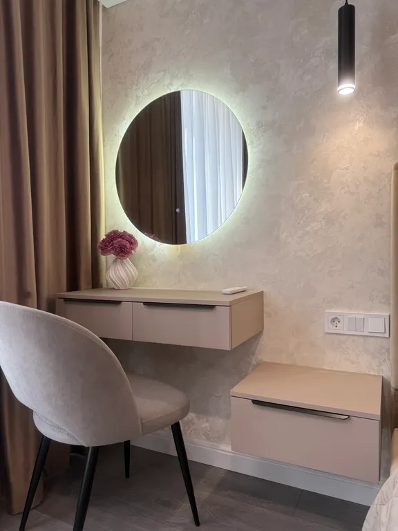 Уютная, новая квартира в кварталах 1777