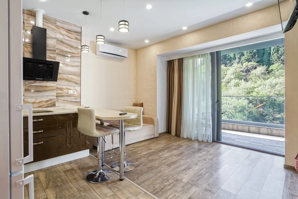 Студия в парке с террасой