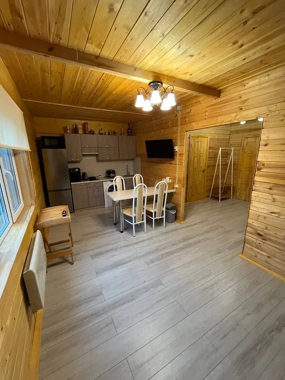 Деревянный уютный дом