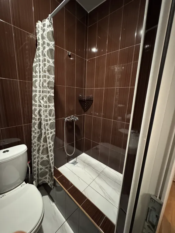 Уютная комната в городе