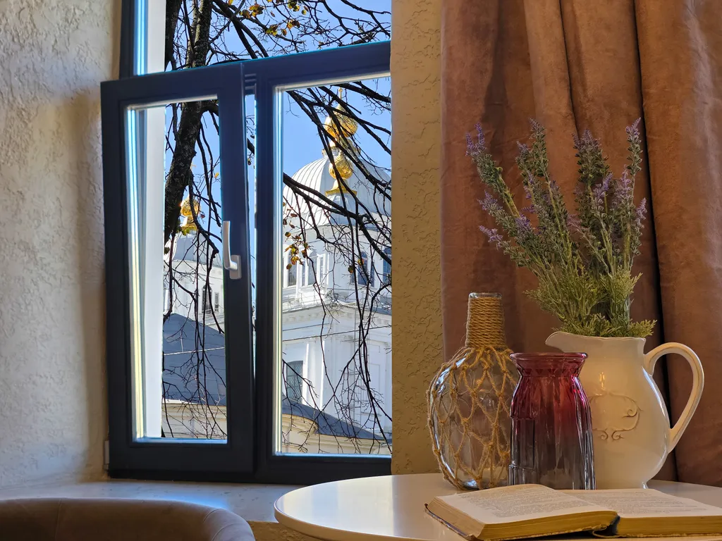 Видовая атмосферная студия в бутик апарт-отеле Дом с гаргульями