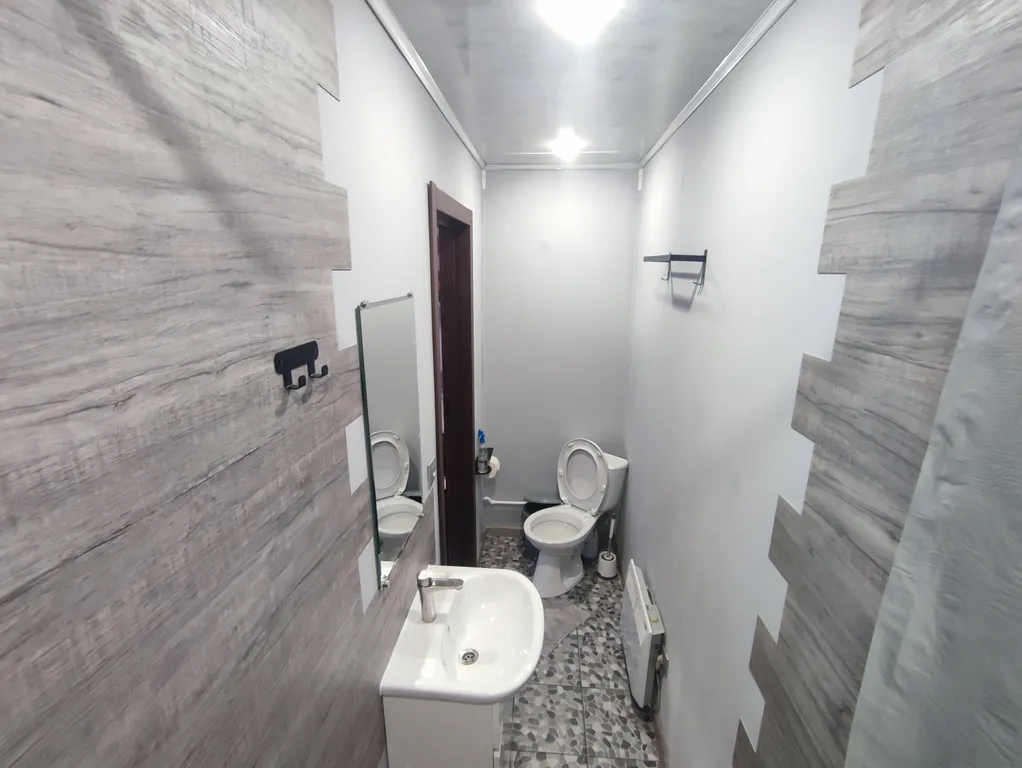 Домик с видом на горы 2