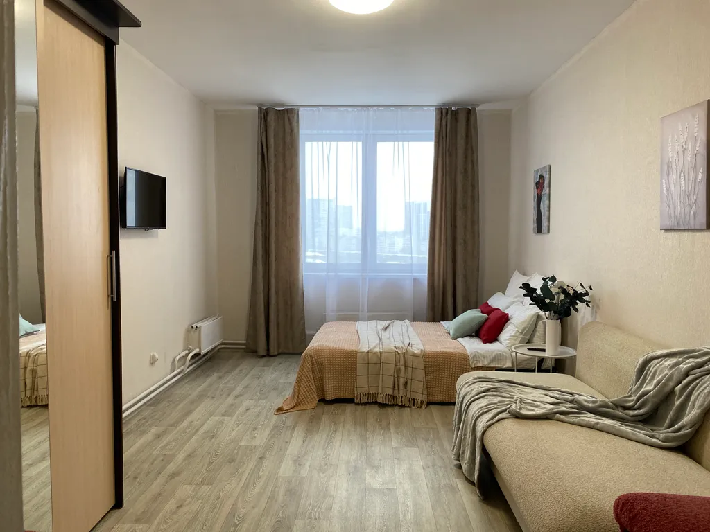 Квартира напротив ТРК Планета