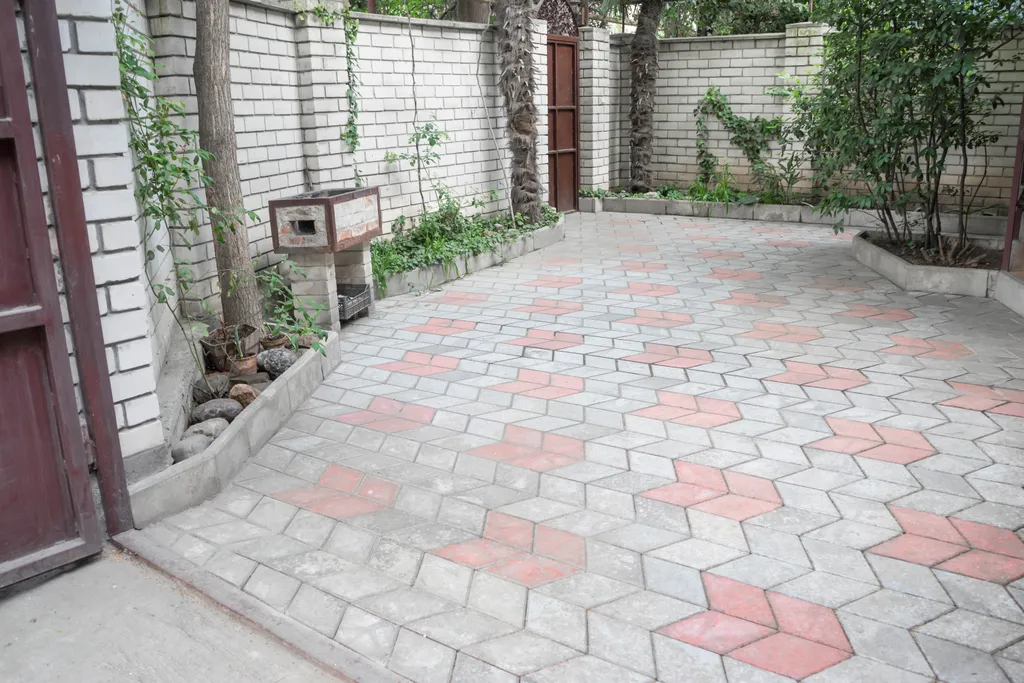 Квартира рядом с набережной со своим двором и паркингом