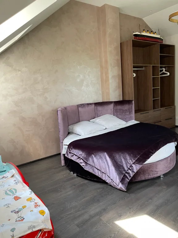 Уютный дом с баней, чаном и видом на горы