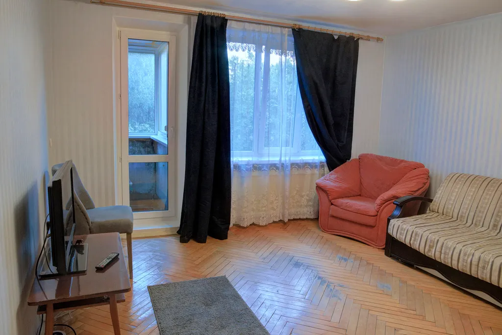 Двухкомнатная квартира у парка Сосновка