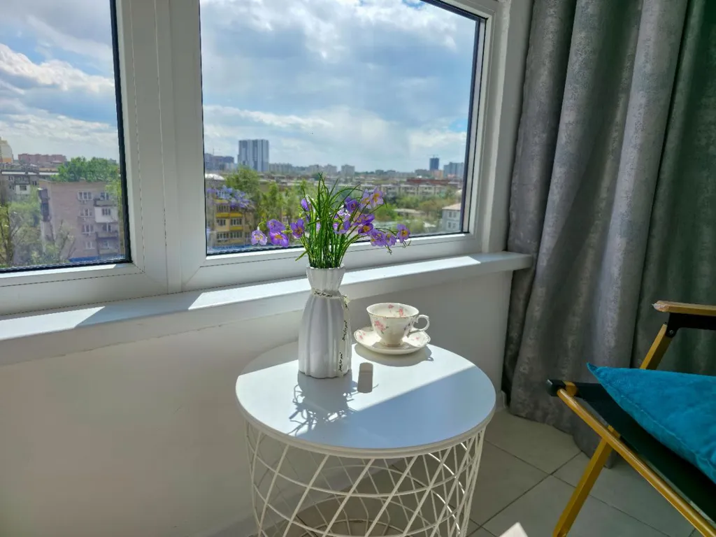 Уютная квартира с закрытым двором и парковкой (уютный дом)