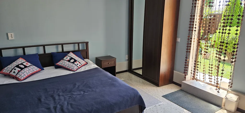 Квартира Гостевой дом Азалия. Морская комната в 50 метрах от моря — аренда посуточно в Очамчыра